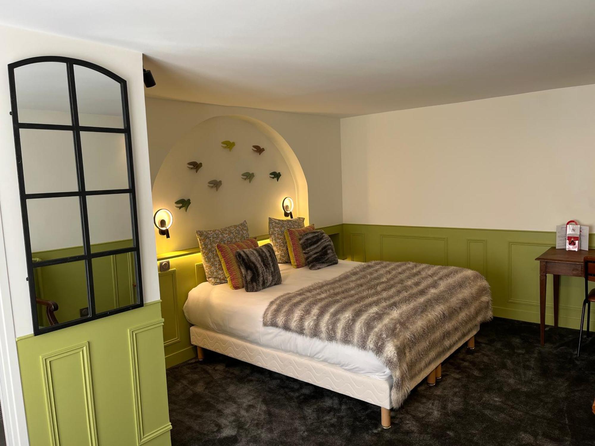 Hotel Du Dragon Paris